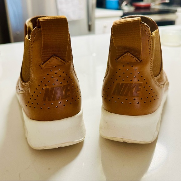 Nike boots - Picture 3 of 4